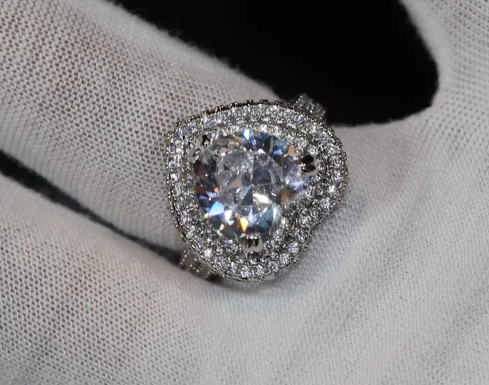 Heart Ring Heart Rings Iced Out Heart Ring Halo Ring Double Halo Ring Heart Shape Ring Womens Diamond ring Diamond Heart Ring Lab Diamonds London Rings