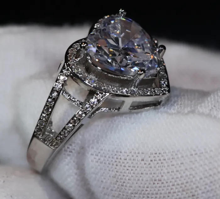Lab Diamonds London Rings Diamond heart ring love ring heart shaped ring