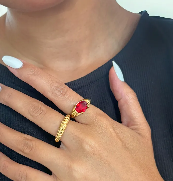 Mai Dsire Rings CHARLOTTE RED GEMSTONE HEIRLOOM RING